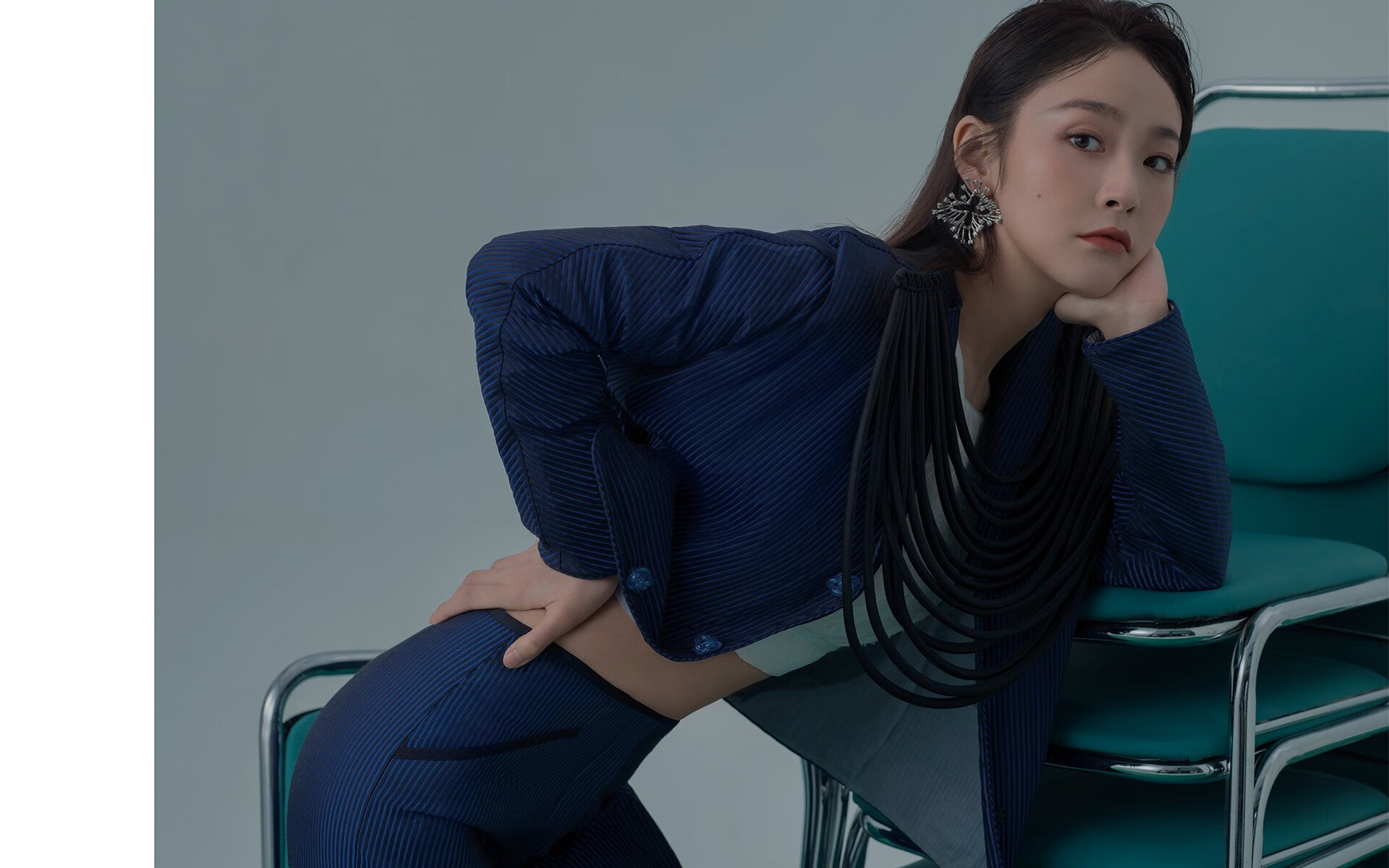 九游网页版官网-勇士客场逆袭雷霆，库里关键抢断+准绝杀，勇士胜雷霆开赛四连胜库里23分